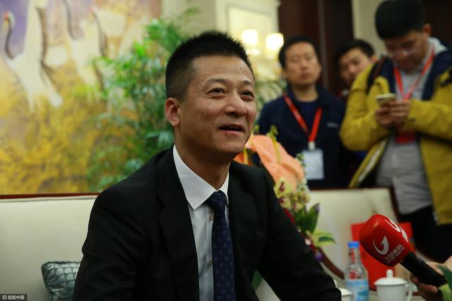 扎克·埃夫隆《Famous‎》路透2024-11-18 《歌舞青春》凡妮莎·哈金斯当妈 被拍离开医院！