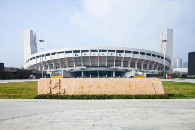 而目前有消息称，史蒂夫·马丁还将回归第三集，继续扮演自己的岳父。